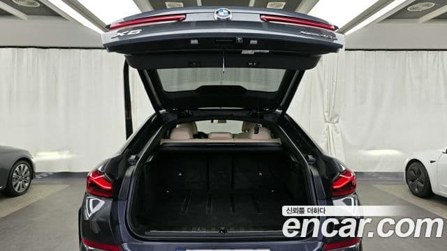 BMW X6 2021 — Photo 14/20