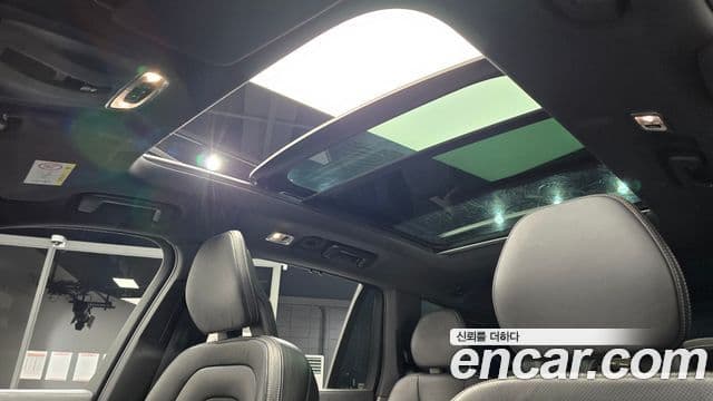 Volvo XC90 2020 — ფოტო 19/20