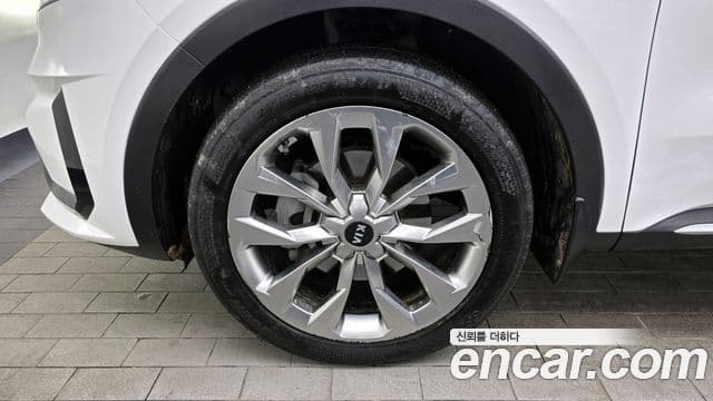 Kia Sorento 2020 — ფოტო 18/20