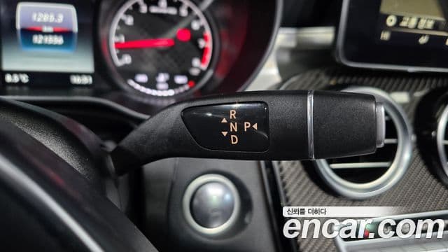 Mercedes-Benz GLC-Class 2019 — Şəkil 9/20
