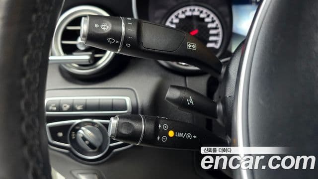 Mercedes-Benz GLC-Class 2019 — Şəkil 14/20