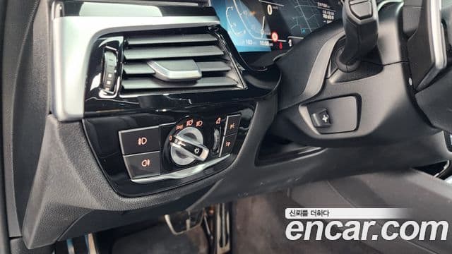 BMW 5 Series 2020 — ფოტო 14/20