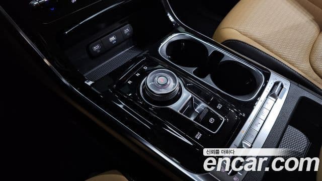Kia Carnival 2022 — ფოტო 9/20