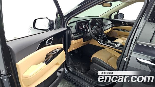 Kia Carnival 2022 — ფოტო 10/20