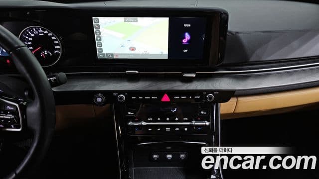 Kia Carnival 2022 — ფოტო 14/20