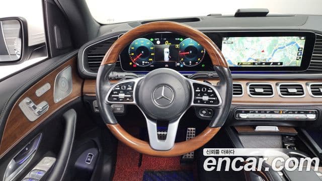 Mercedes-Benz GLS-Class 2021 — ფოტო 13/20