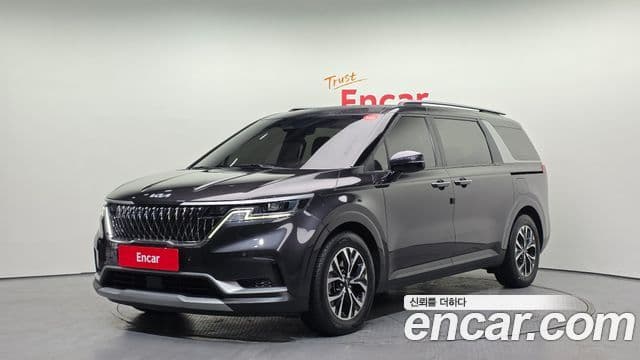 Kia Carnival 2021 — Фото 1/20