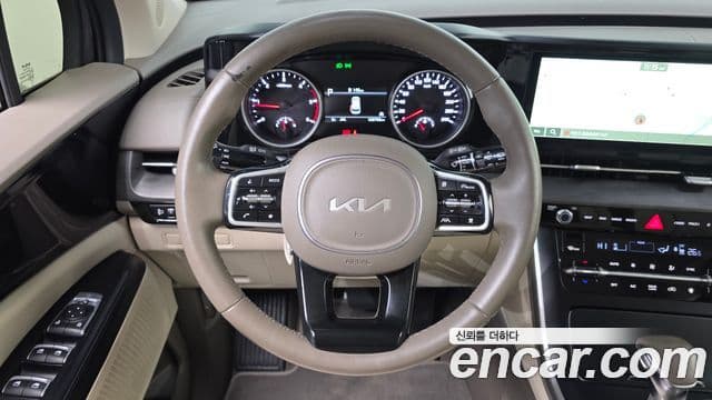 Kia Carnival 2021 — Фото 13/20