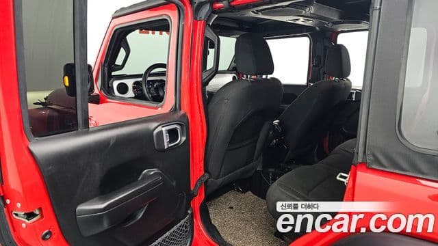 Jeep Wrangler 2021 — ფოტო 11/20