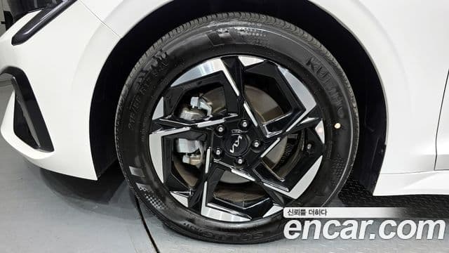 Kia K5 2025 — ფოტო 4/20