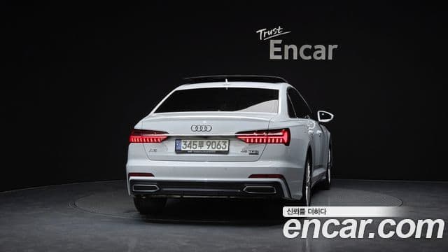Audi A6 2021 — ფოტო 4/20