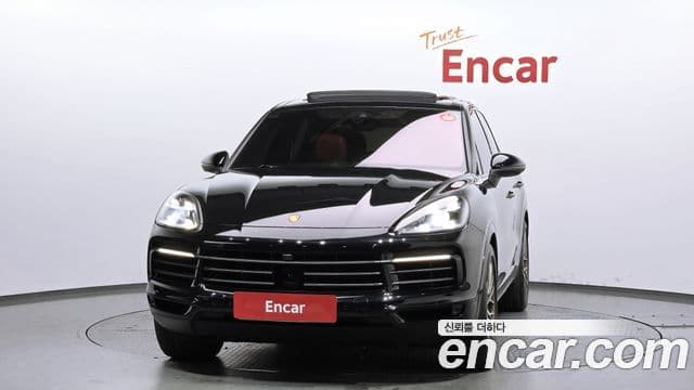 Porsche Cayenne 2023 — Photo 12/20