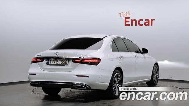 Mercedes-Benz E-Class 2020 — фото 2 из 20