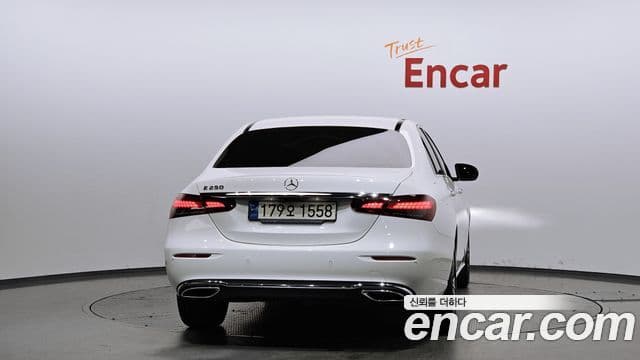 Mercedes-Benz E-Class 2020 — ფოტო 4/20