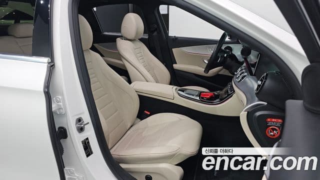 Mercedes-Benz E-Class 2020 — ფოტო 10/20