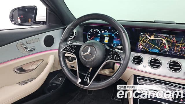 Mercedes-Benz E-Class 2020 — фото 13 из 20