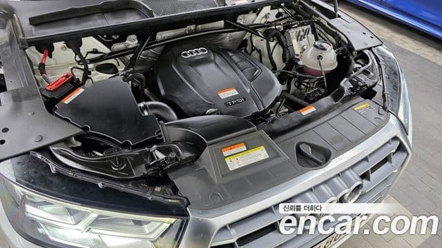 Audi Q5 2020 — ფოტო 6/20