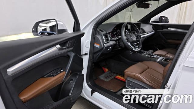Audi Q5 2020 — ფოტო 10/20
