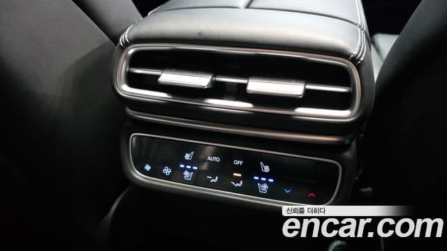 Genesis GV80 Coupe 2024 — ფოტო 19/20