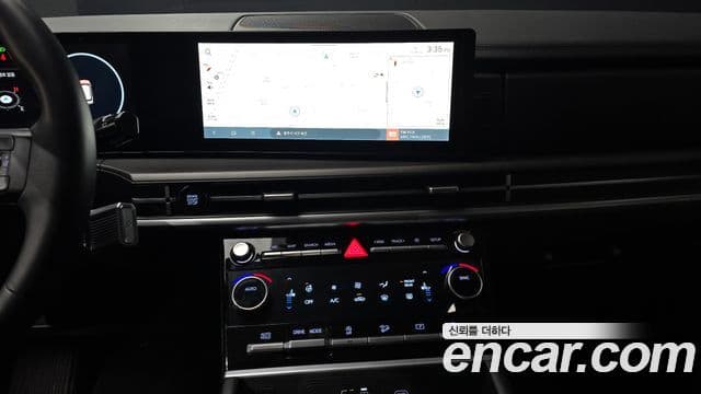Hyundai Santa Fe 2024 — ფოტო 14/20