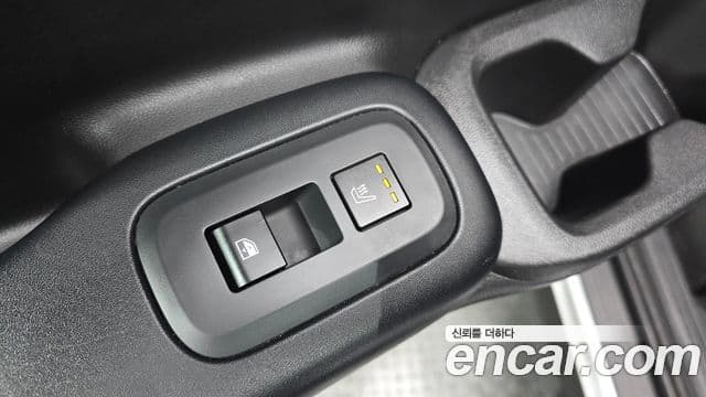 Hyundai Santa Fe 2024 — ფოტო 19/20