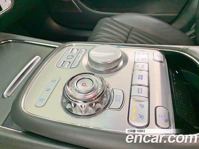 Genesis G90 2023 — Photo 7/20