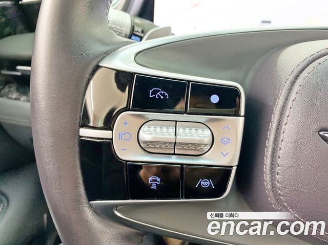 Genesis G90 2023 — Photo 13/20