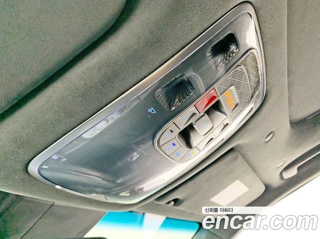Genesis G90 2023 — Photo 17/20