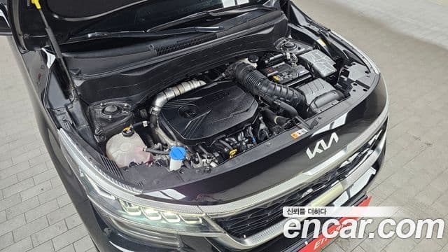 Kia Seltos 2022 — ფოტო 6/20