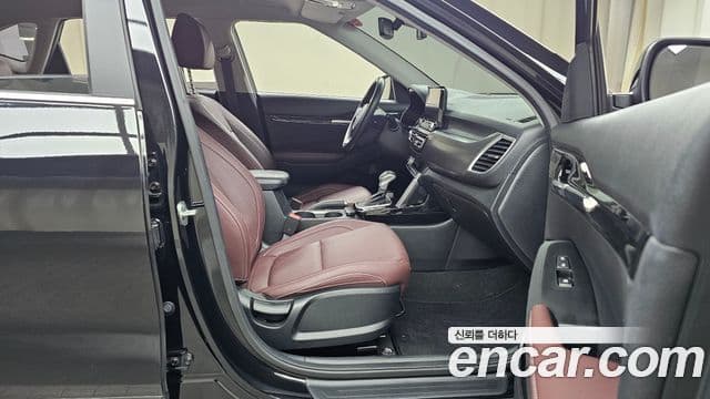 Kia Seltos 2022 — ფოტო 11/20