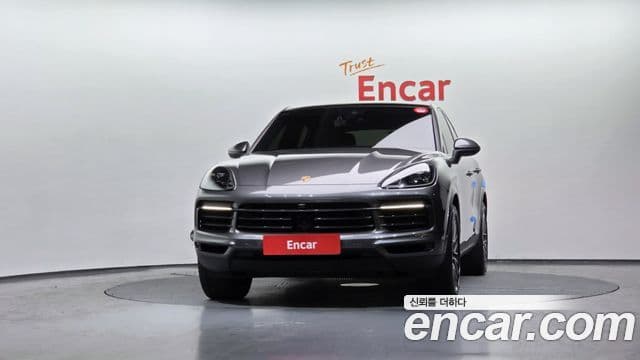 Porsche Cayenne 2022 — ფოტო 3/20