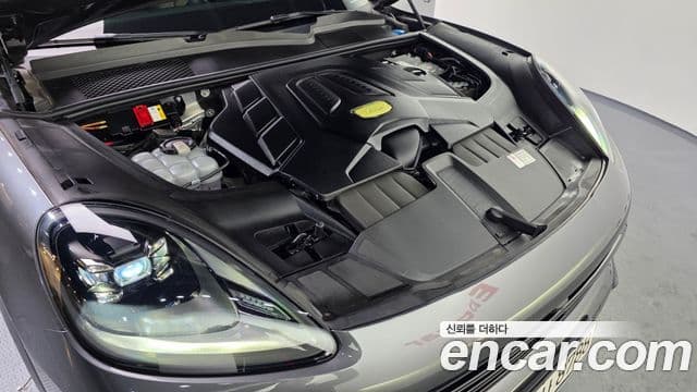 Porsche Cayenne 2022 — фото 6 из 20