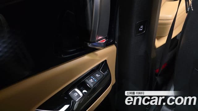 Kia Carnival 2020 — Şəkil 18/20