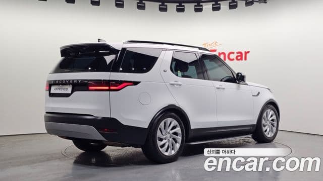 Land Rover Discovery 5 2025 — Şəkil 2/20