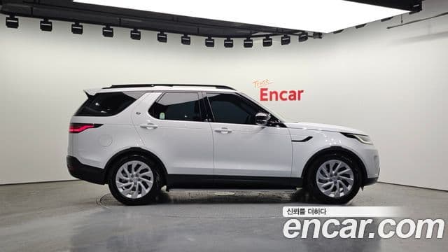 Land Rover Discovery 5 2025 — Şəkil 6/20