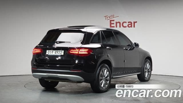 Mercedes-Benz GLC-Class 2018 — фото 2 из 20