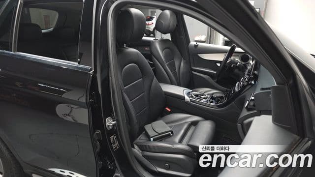 Mercedes-Benz GLC-Class 2018 — Şəkil 12/20