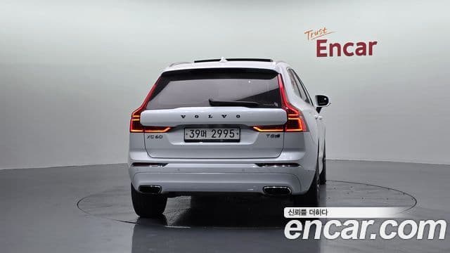 Volvo XC60 2019 — Şəkil 4/20