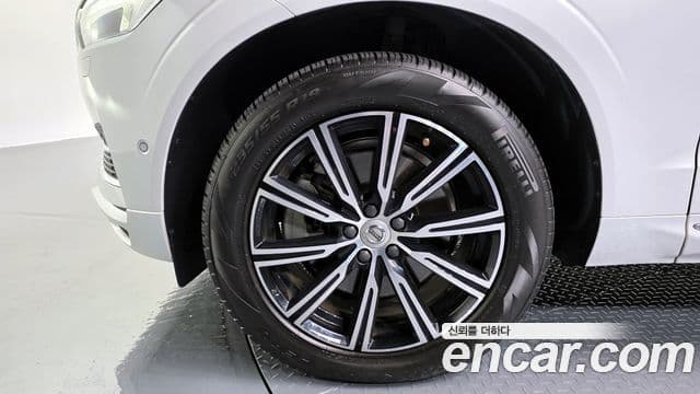 Volvo XC60 2019 — Şəkil 5/20