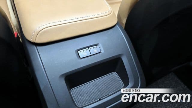 Volvo XC60 2019 — Şəkil 17/20
