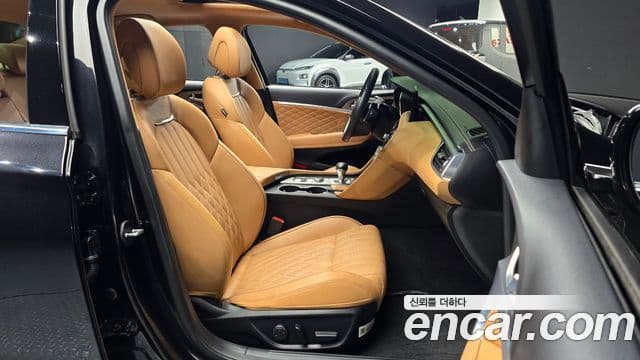 Genesis G70 2021 — ფოტო 14/20