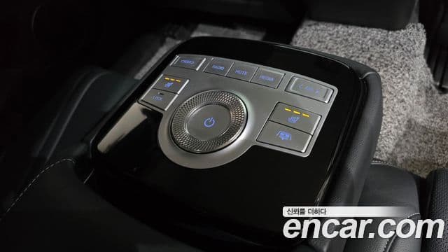 Genesis Electrified G80 2022 — ფოტო 19/20