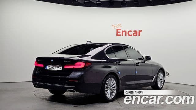 BMW 5 Series 2021 — Şəkil 2/20