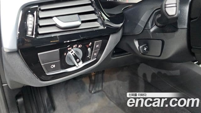 BMW 5 Series 2021 — Şəkil 12/20