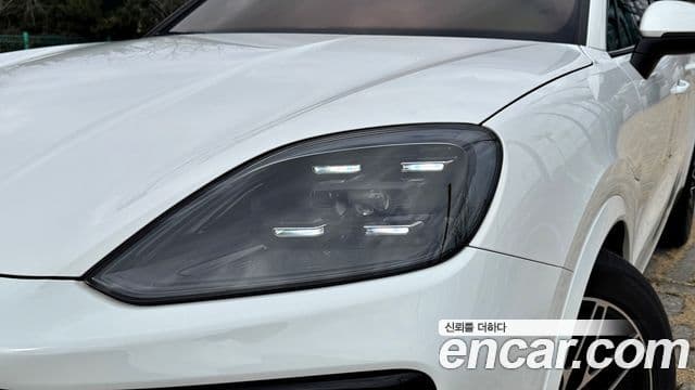 Porsche Cayenne 2023 — Şəkil 7/20