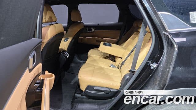 Kia Sorento 2023 — фото 12 из 20