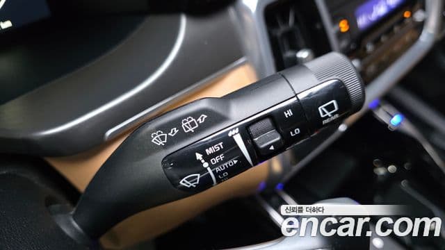 Kia Sorento 2023 — Şəkil 18/20