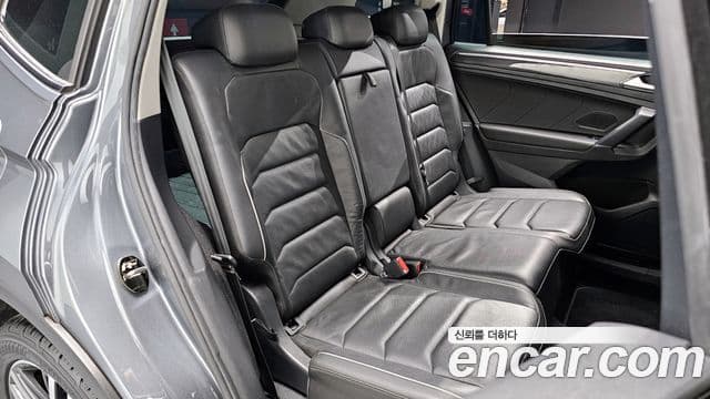 Volkswagen Tiguan Allspace 2018 — Şəkil 12/20