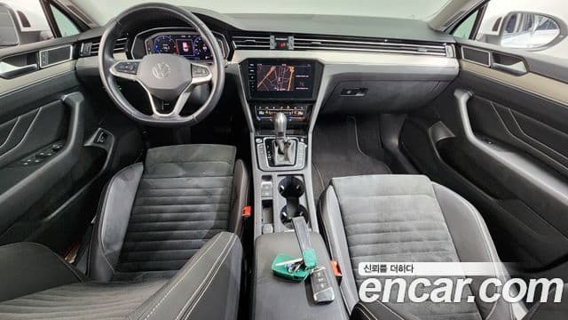 Volkswagen Passat GT 2021 — фото 10 из 20