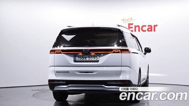 Kia Carnival 2021 — Фото 4/20